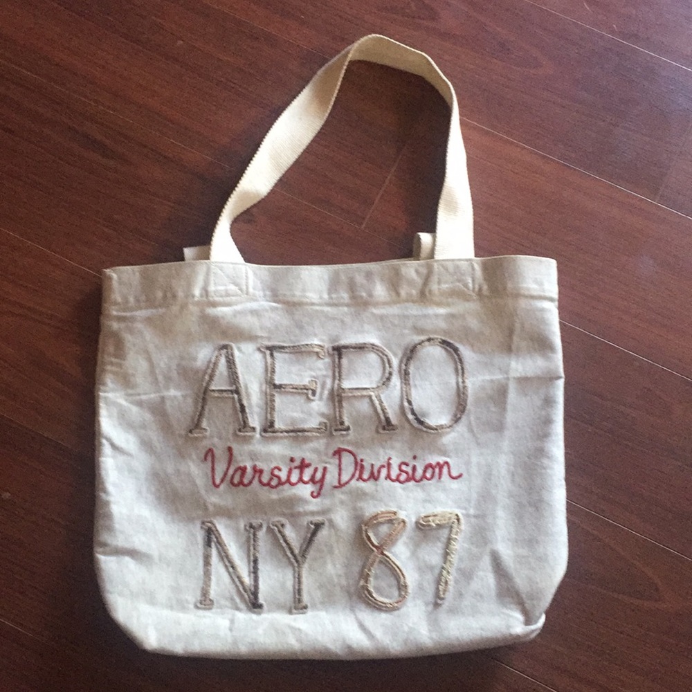 Aeropostale cloth tote bag